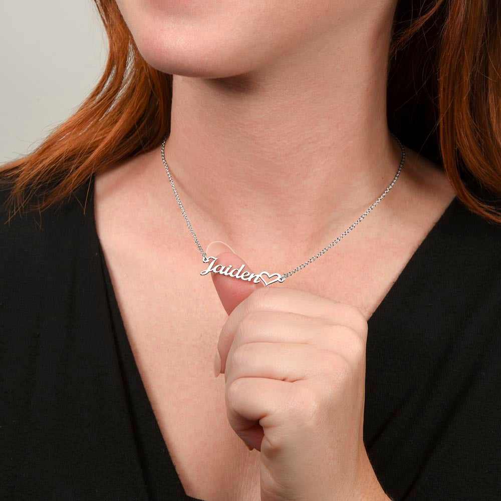 Personalised Name Necklace For Mom ~1 Corinthians 13:7~ (Heart)