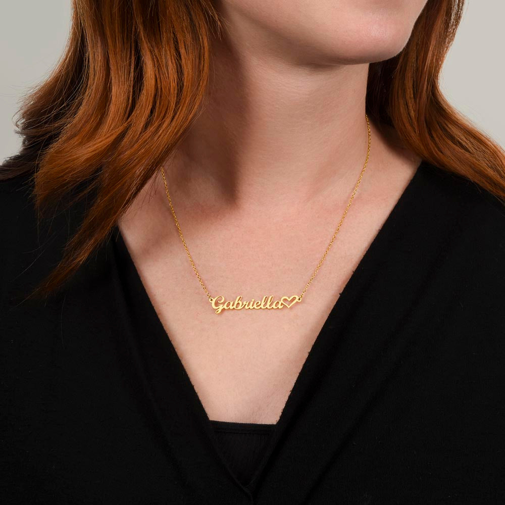 Personalised Name Necklace For Mom ~1 Corinthians 13:7~ (Heart)